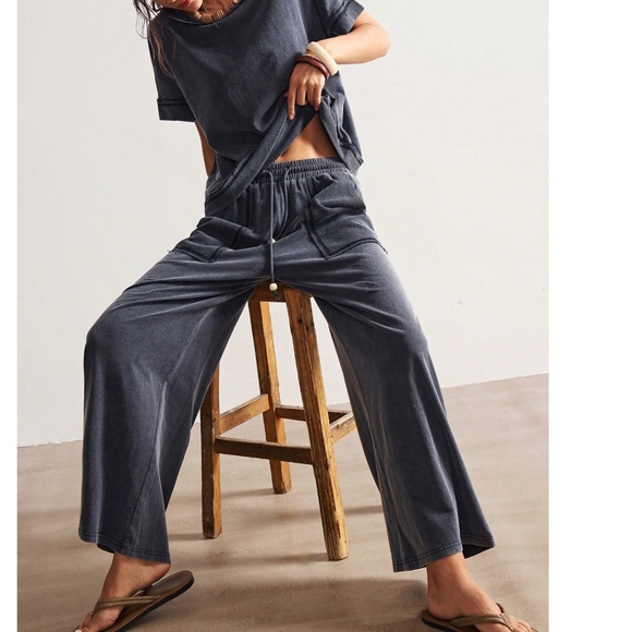 Mineral Wash Star Patch Short Sleeve Loose fit Top Wide Leg Pants set - Picture 2 of 7